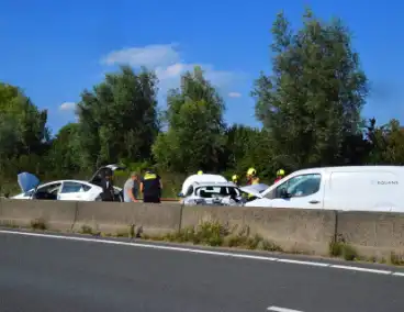 Meerdere voertuigen betrokken bij ongeluk op snelweg