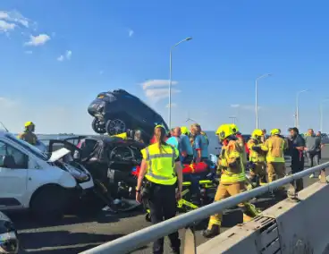 Zeer ernstig ongeval op snelweg Haringvlietbrug