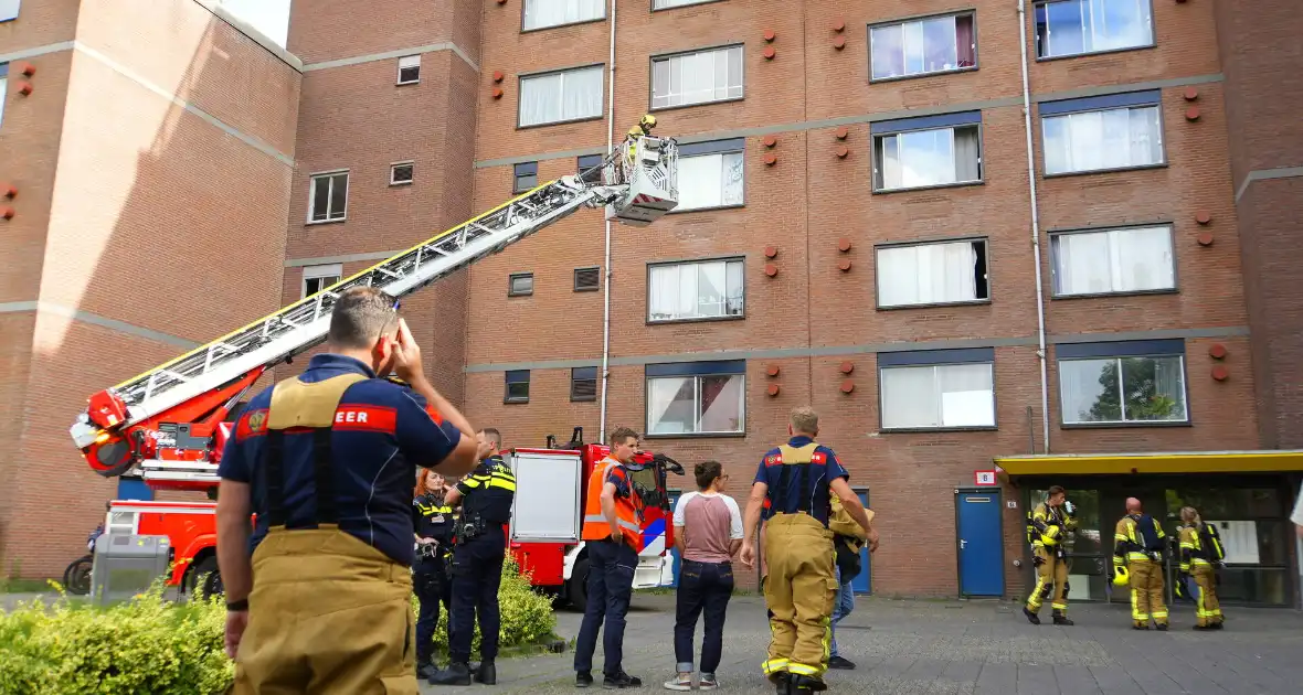 Rookontwikkeling op vijfde verdieping door keukenbrand - Foto 8
