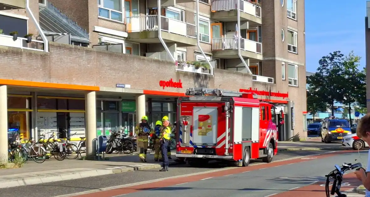 Brandweer ventileert woning na afgaan rookmelder