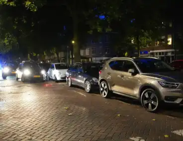 Dronken automobilist rijdt tegen drie geparkeerde voertuigen