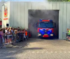 Brandweer neemt gloednieuwe voertuigen in gebruik