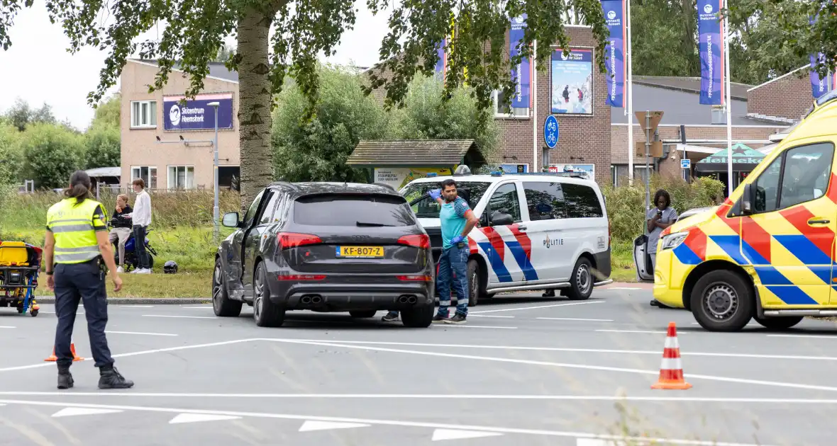 Brandweer bevrijdt beknelde automobilist - Foto 3