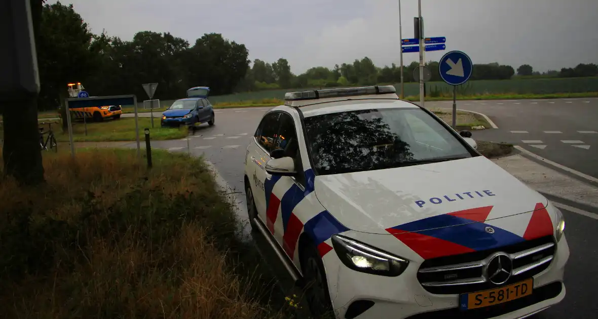 Kop-staartbotsing zonder gewonden in de ochtendspits - Foto 4