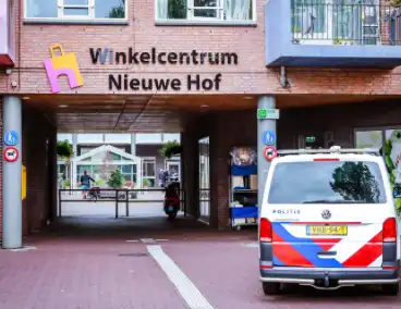 Politie zoekt man na verdachte situatie in winkelcentrum