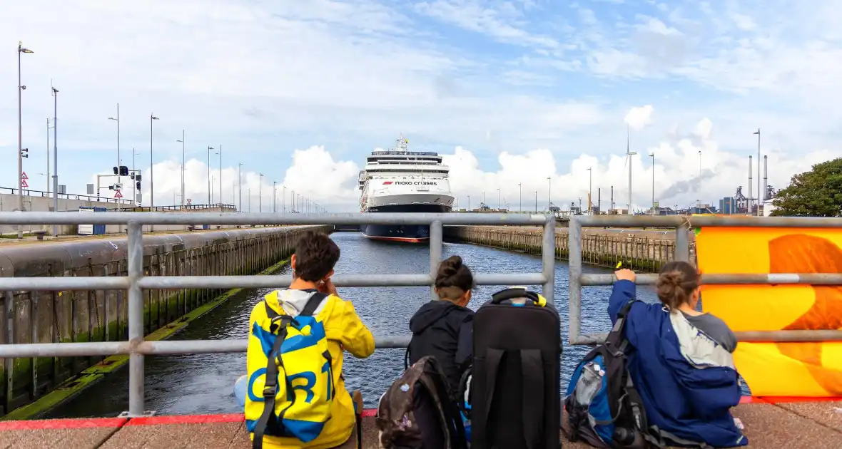 Extinction Rebellion blokkeert zeesluizen IJmuiden opnieuw - Foto 8