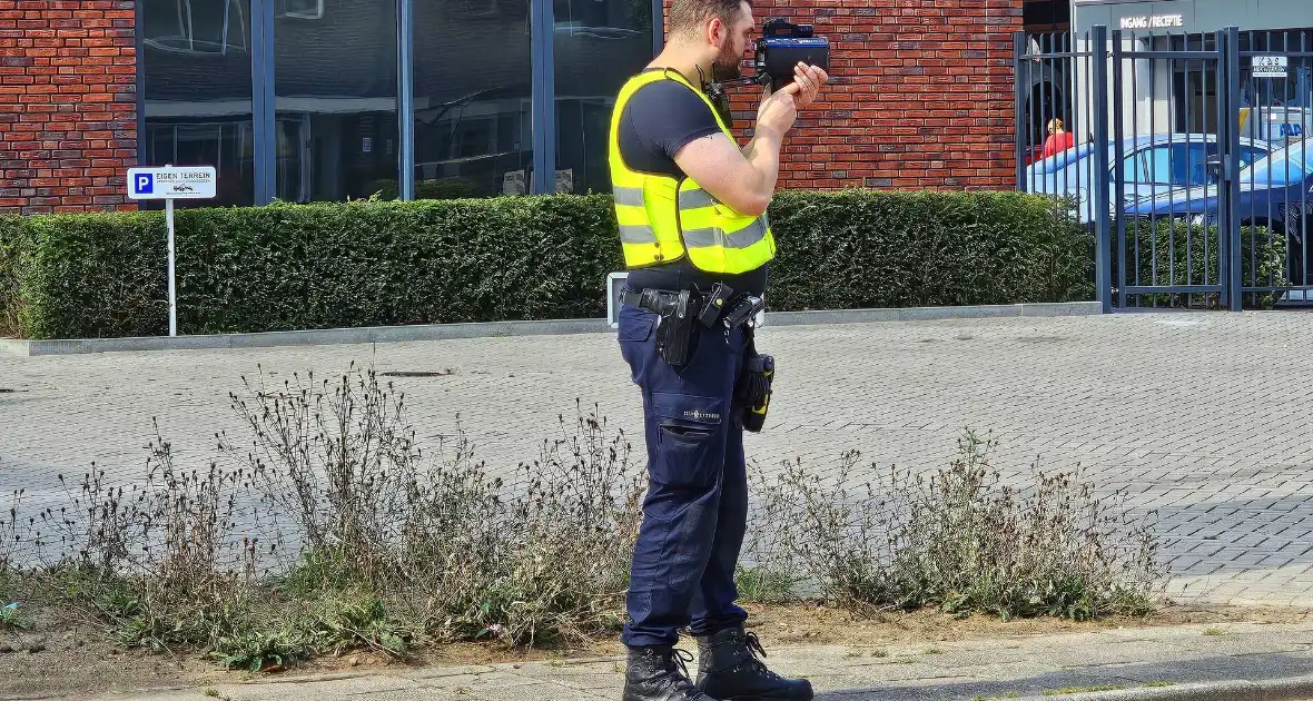 Politie studenten houden controle - Foto 3