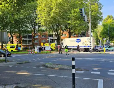 Ernstig ongeval tussen fietser en vrachtwagen