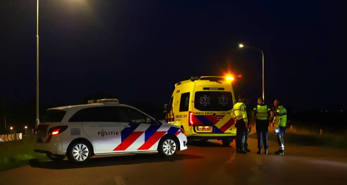 Motorrijder zwaargewond na valpartij - Foto 1