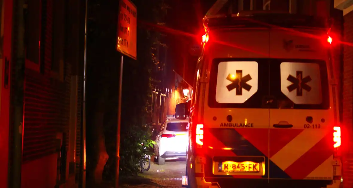 Politie en ambulance ingezet na mogelijk steekincident - Foto 1