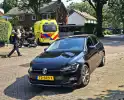 Scooterrijder en automobilist botsen op kruising