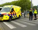 Personenauto rijdt door na veroorzaken verkeersongeval met scootmobiel