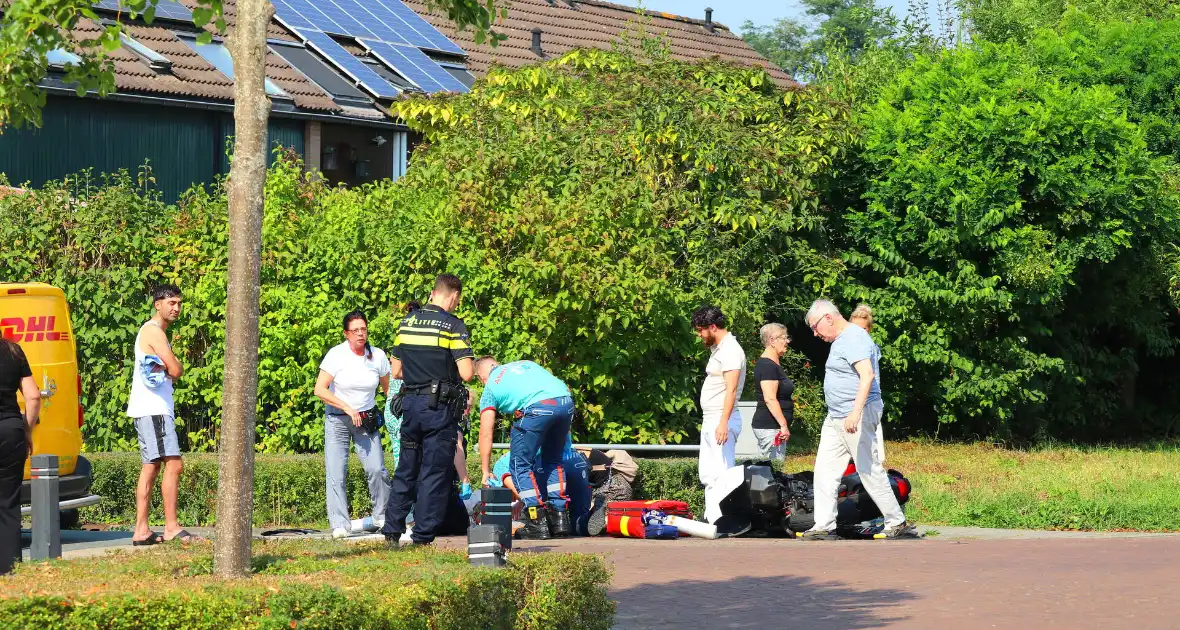 Scooterrijder zwaargewond na ongeluk - Foto 1