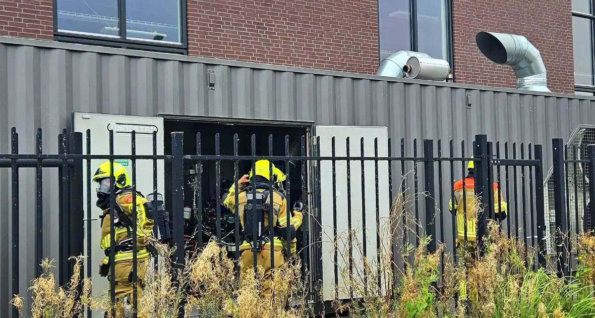 Brand in bijgebouw van industriepand - Foto 4