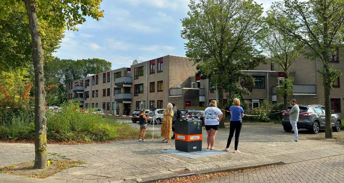 Meerdere woningen ontruimd na aantreffen zwaar vuurwerk - Foto 7