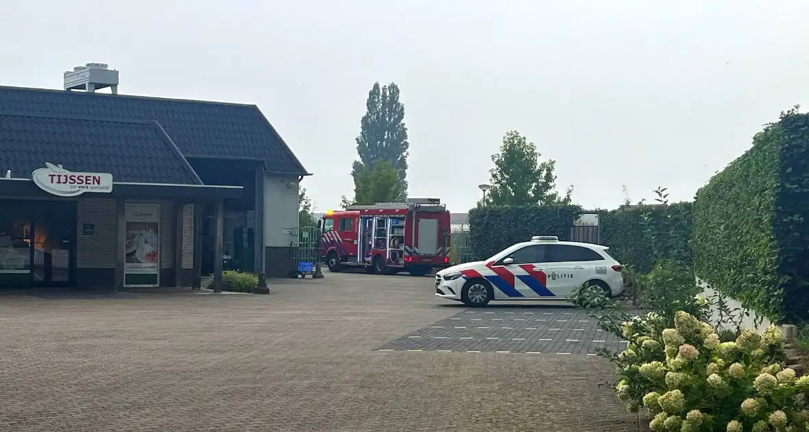 Traumahelikopter landt persoon in machine - Foto 1