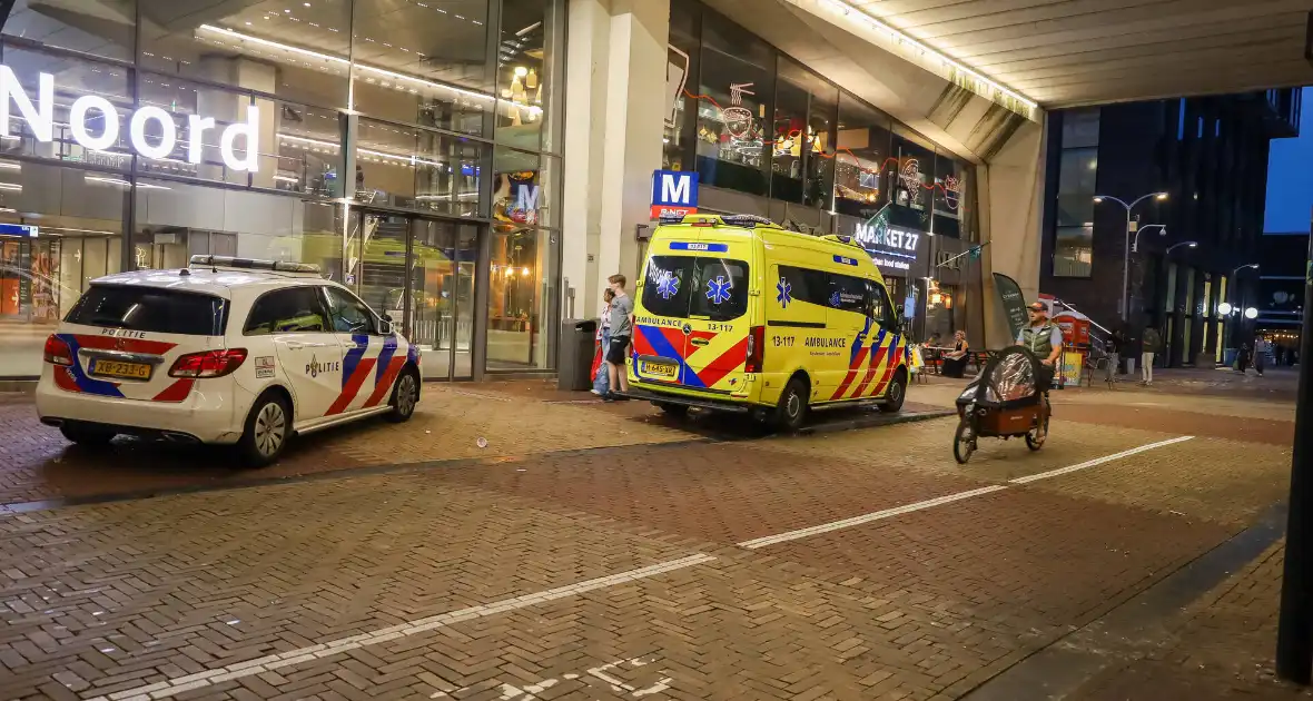 Persoon gewond bij steekpartij op metrostation