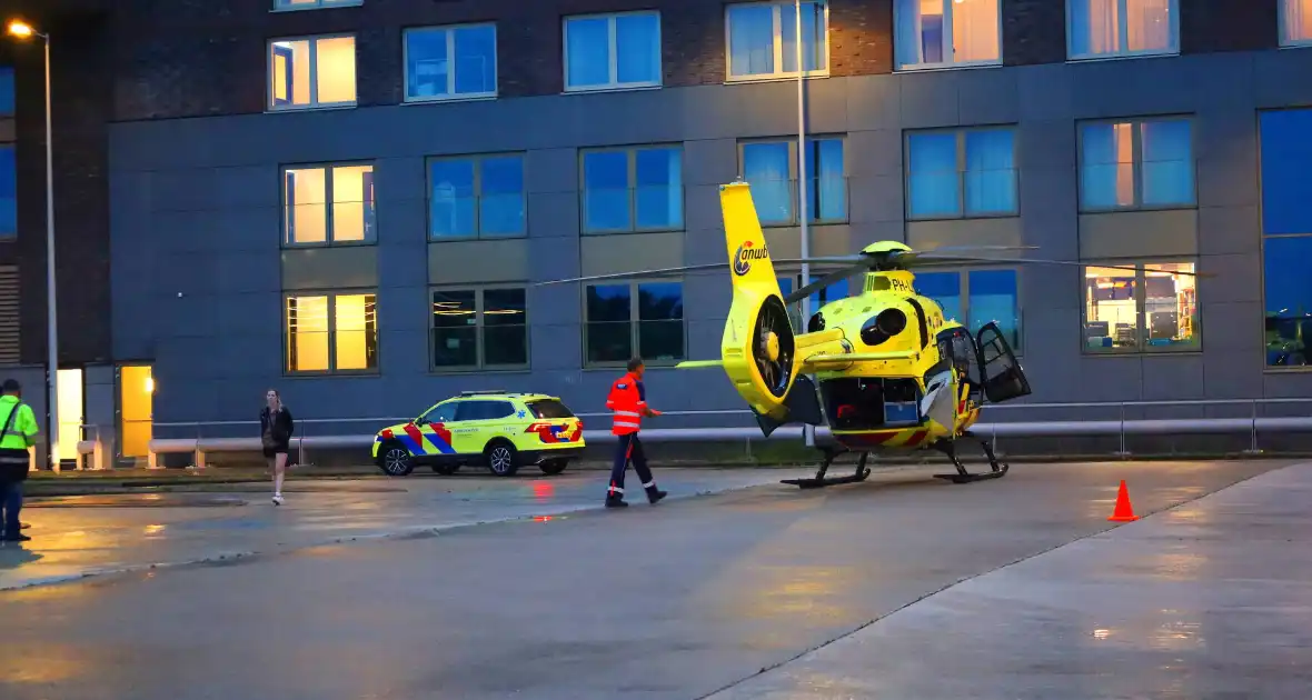 Persoon gewond bij steekpartij op metrostation - Foto 3