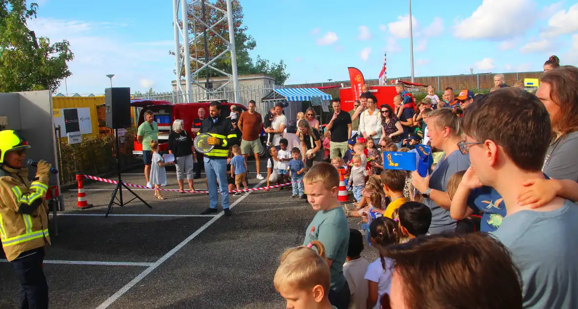 Loco-burgermeester aanwezig bij groots uitgepakte Veiligheidsdag - Foto 12