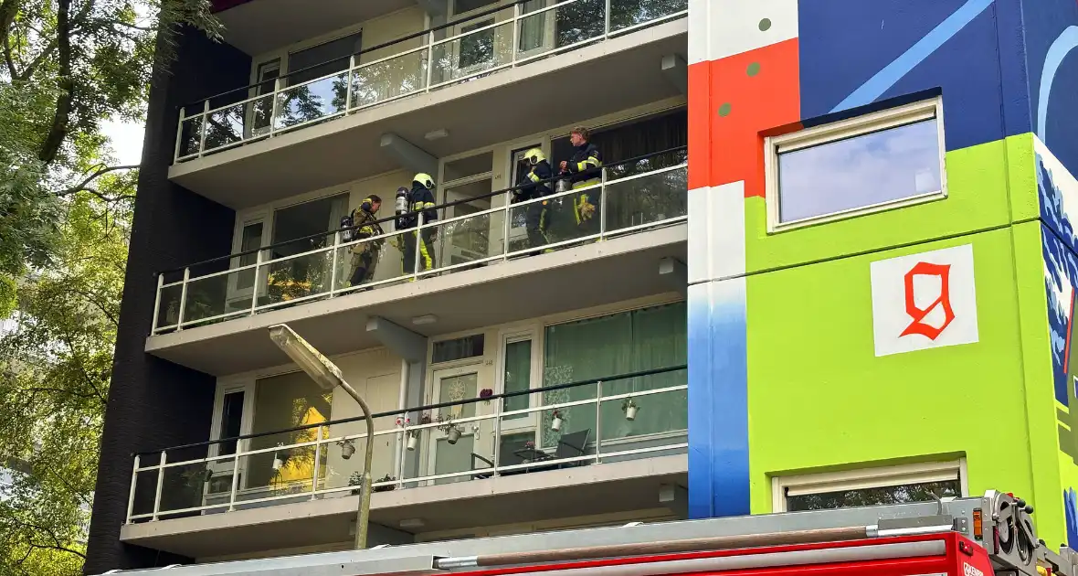 Brandweer controleert woning na melding van gaslucht - Foto 4