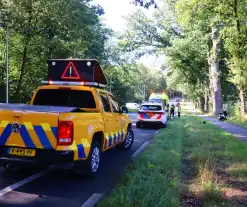 Opzittenden snorfiets ten val bij eenzijdig ongeval