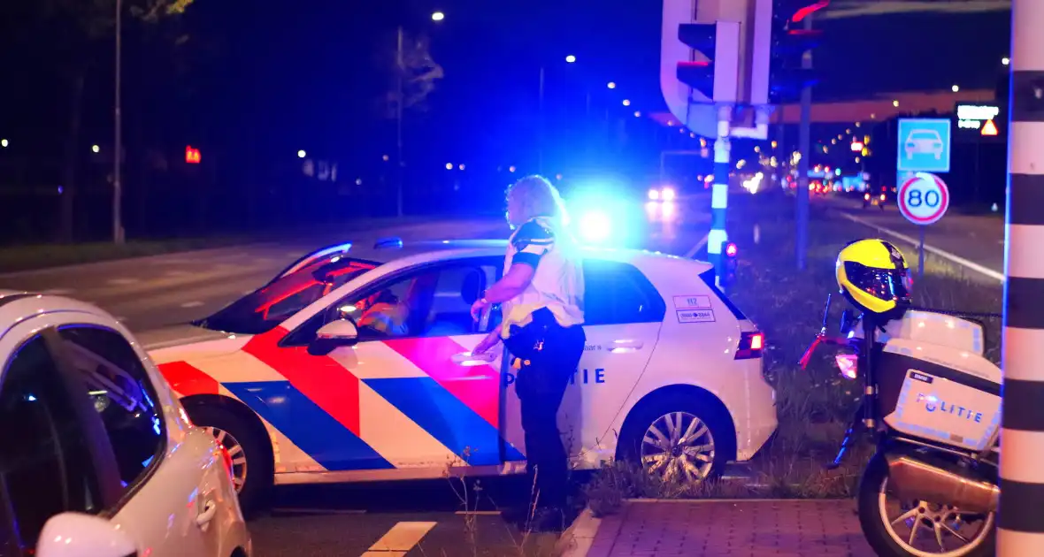 Gewonde na frontale botsing op kruising - Foto 5