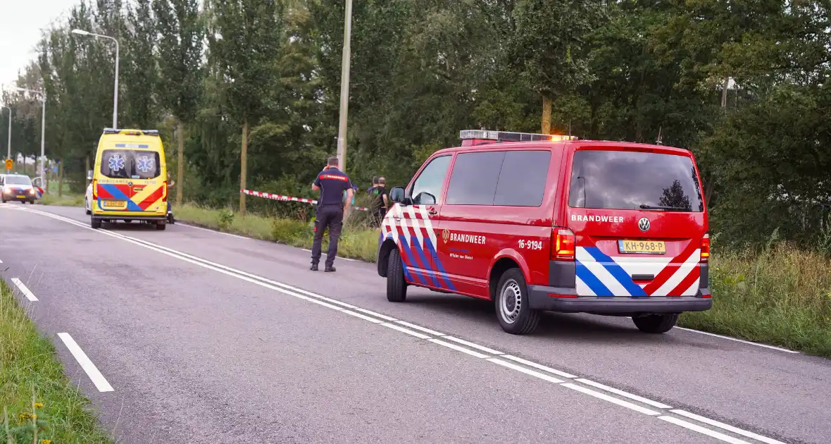 Overleden persoon aangetroffen in de berm - Foto 1