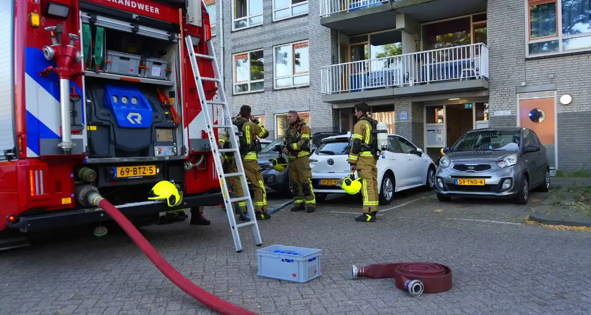 Uitslaande brand na explosie in woongebouw voor begeleid wonen - Foto 4