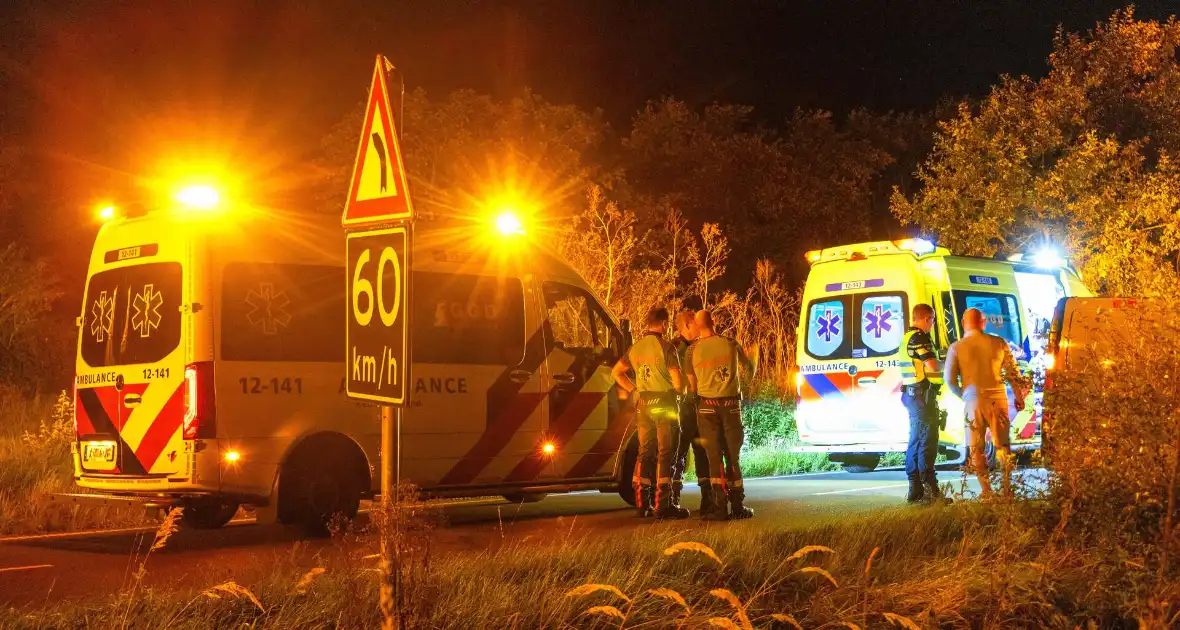 Auto belandt op de kop in bosschages - Foto 15