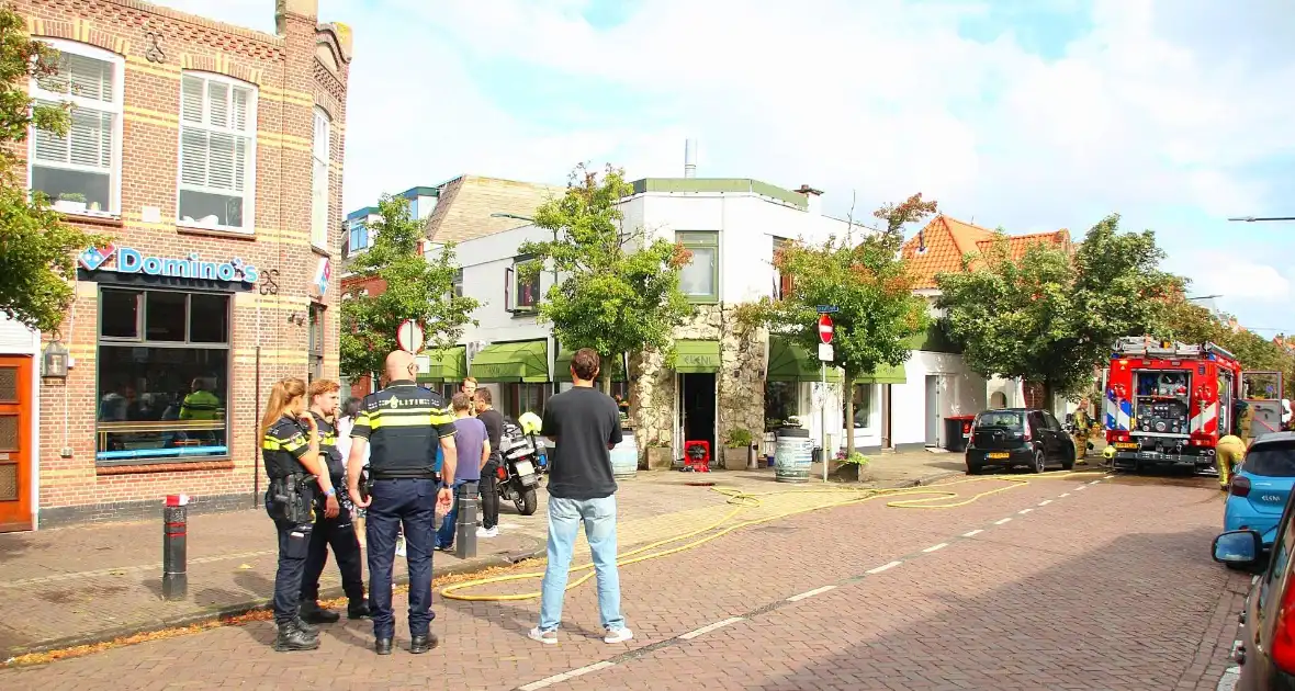 Brand in Grieks restaurant snel onder controle - Foto 11