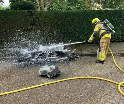 Motor volledig verwoest door brand