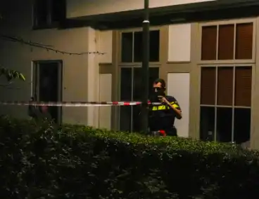 Onderzoek naar brand tegen voordeur woning