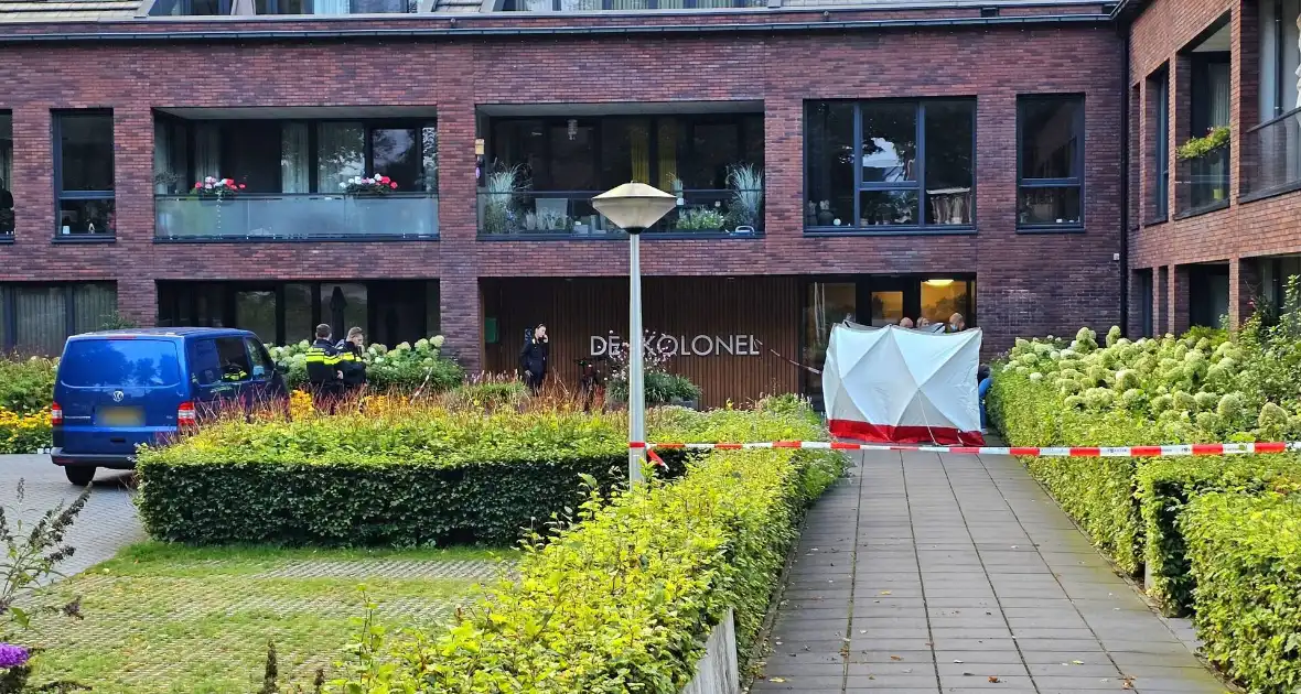 Politie start onderzoek naar vondst van overleden persoon - Foto 3