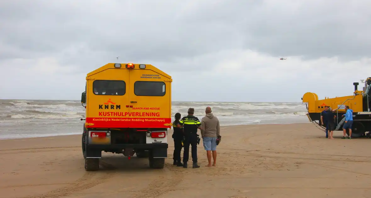 Hulpdiensten zoeken naar vermiste watersporter