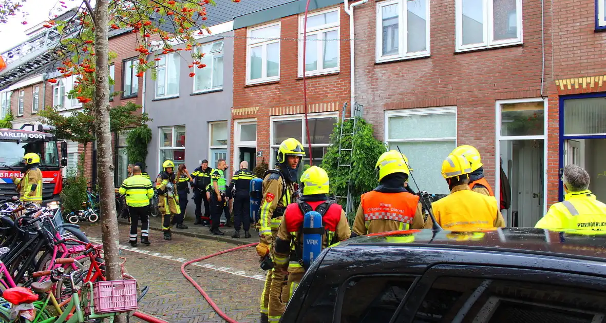 Huis onbewoonbaar na felle woningbrand - Foto 1