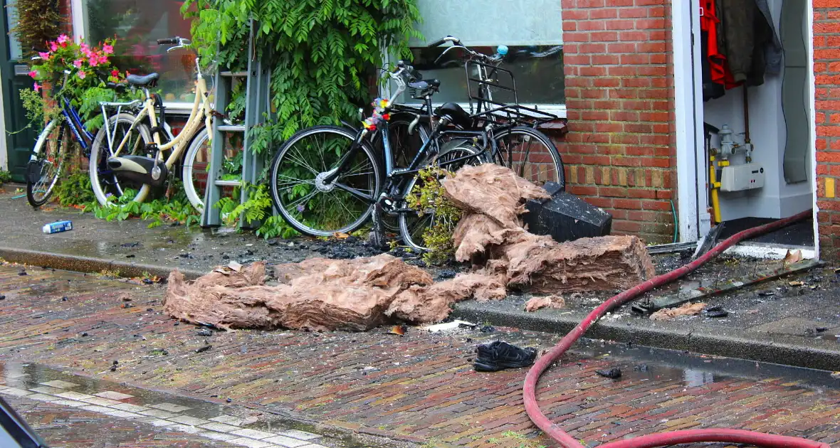 Huis onbewoonbaar na felle woningbrand - Foto 5