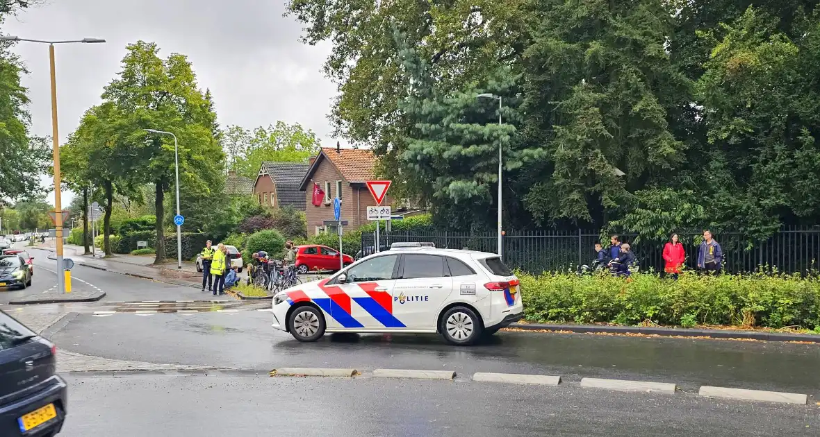 Fietser aangereden bij beruchte rotonde - Foto 2