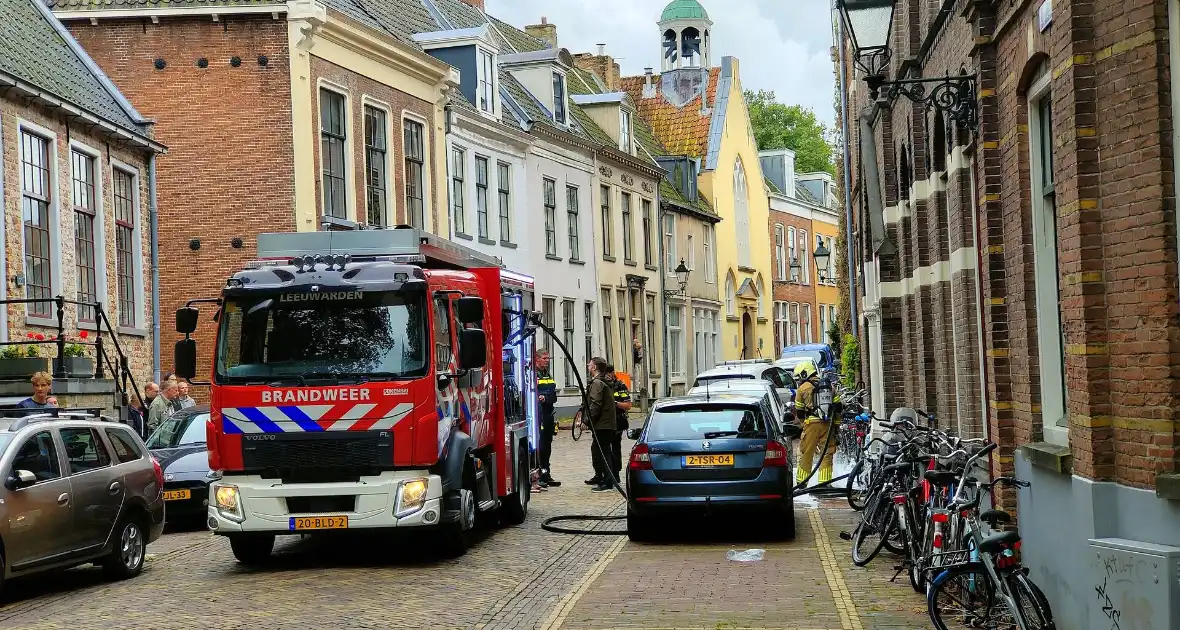 Veel rook nadat spoelbak vlam vat - Foto 7