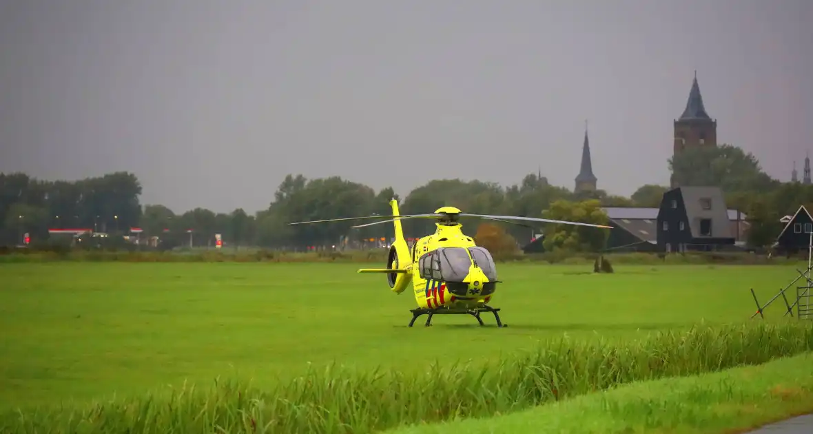 Omstanders verrichten heldendaad en redden te water geraakte automobilist - Foto 5