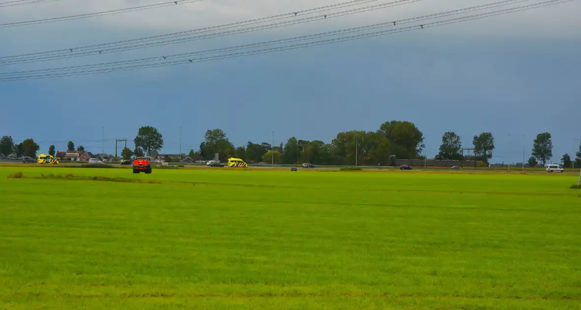 Verkeersongeluk met meerdere voertuigen - Foto 4