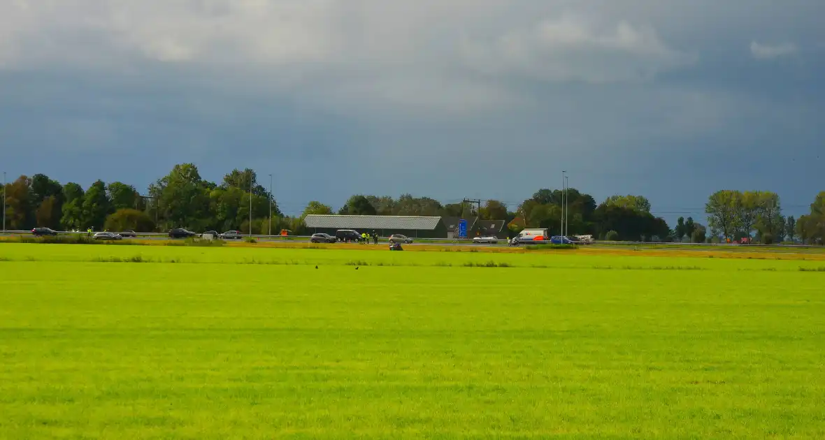 Verkeersongeluk met meerdere voertuigen - Foto 5