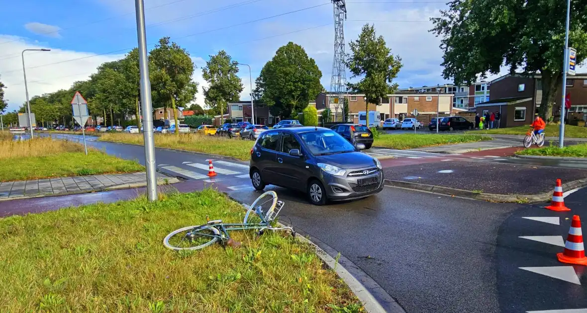 Wederom fietser aangereden op rotonde