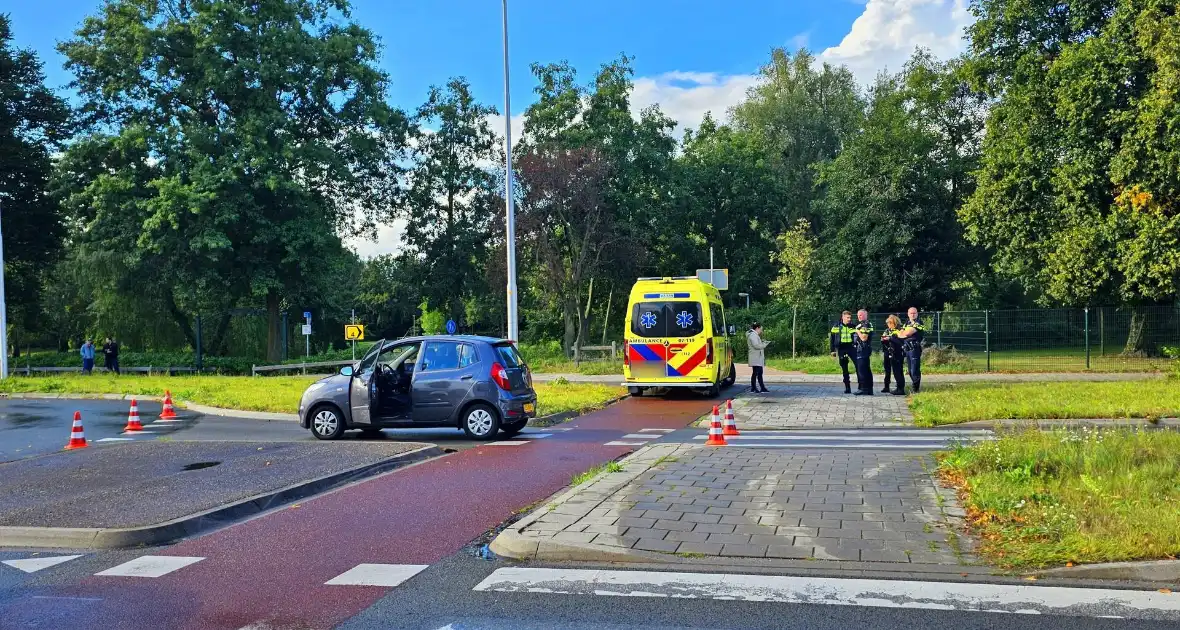 Wederom fietser aangereden op rotonde - Foto 2