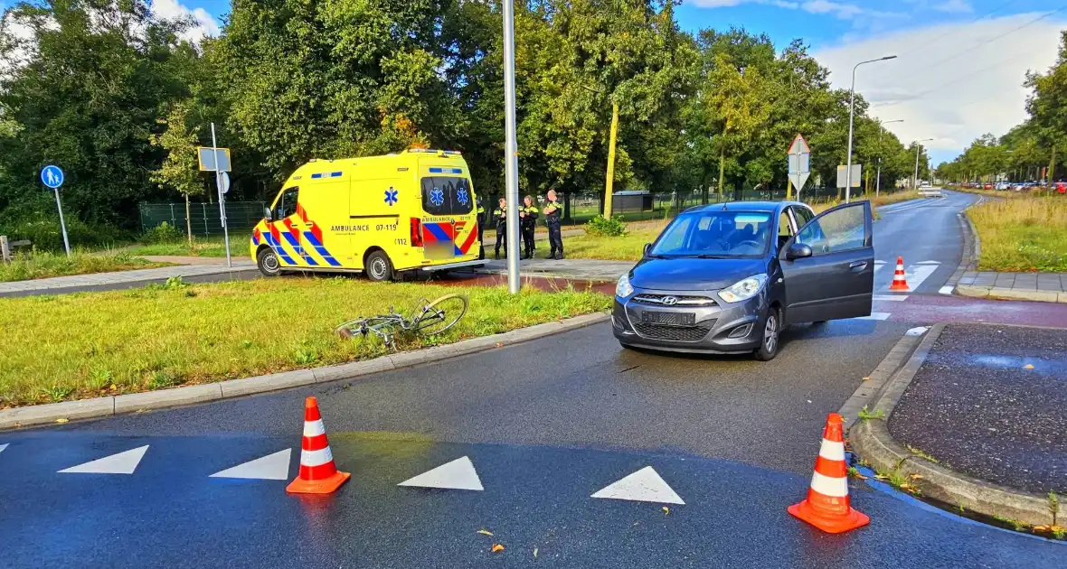 Wederom fietser aangereden op rotonde - Foto 4