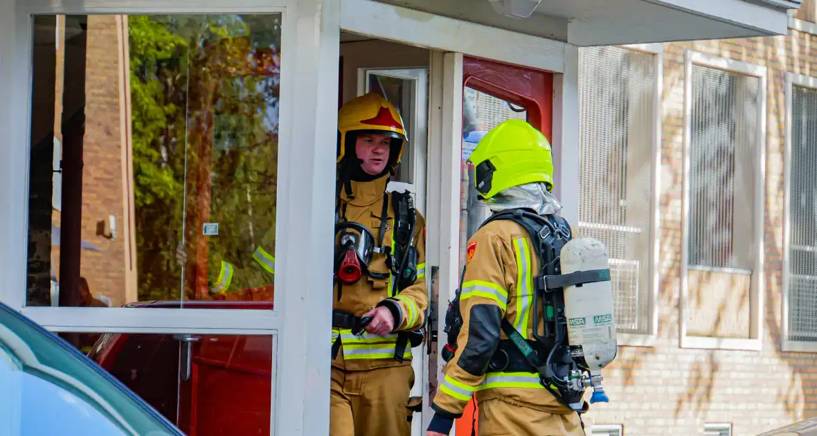 Brand in keuken in flatwoning snel onder controle - Foto 1