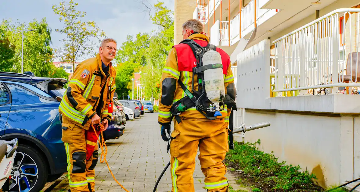 Brand in keuken in flatwoning snel onder controle - Foto 4