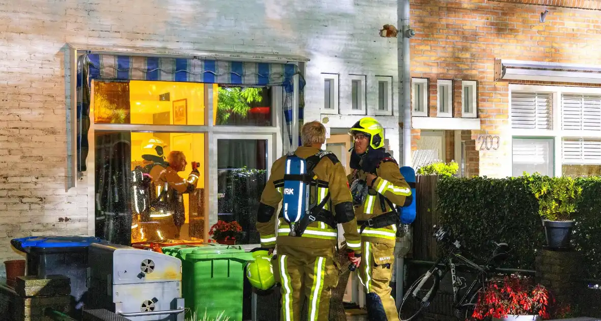 Brandplek in woning door blikseminslag - Foto 1