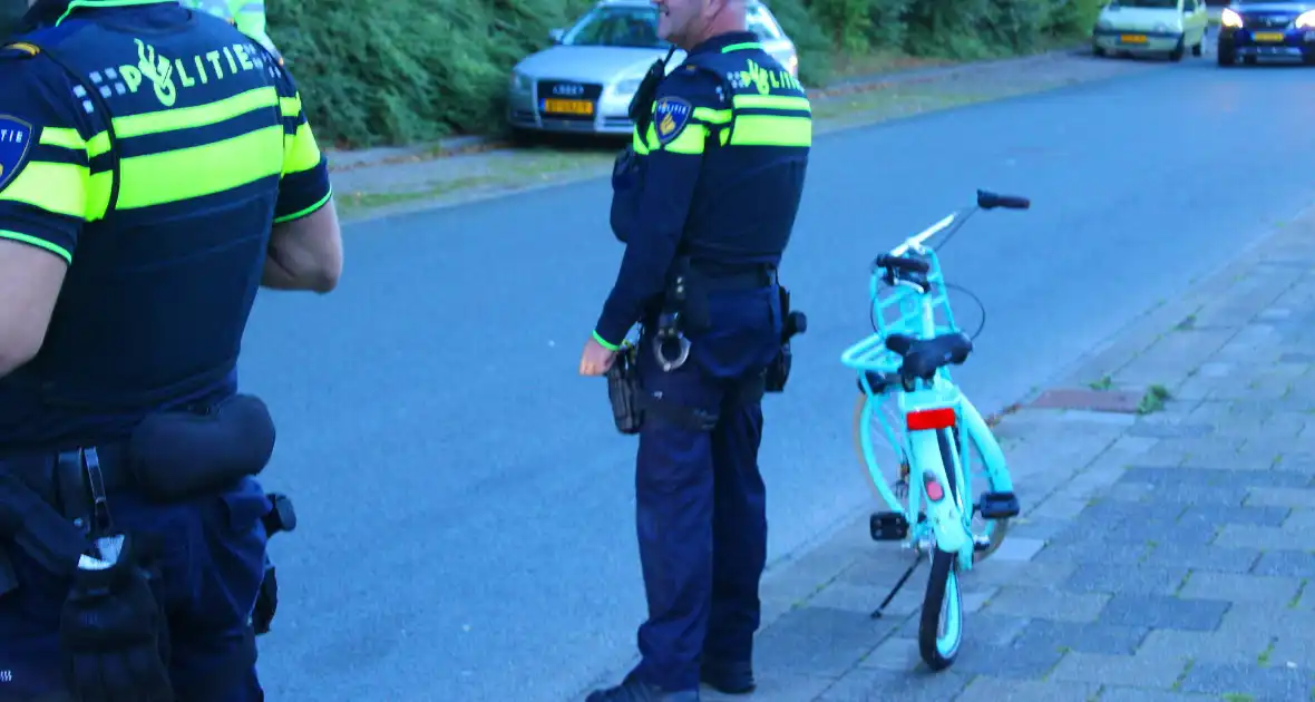 Fietsend kind gewond bij botsing met auto - Foto 2