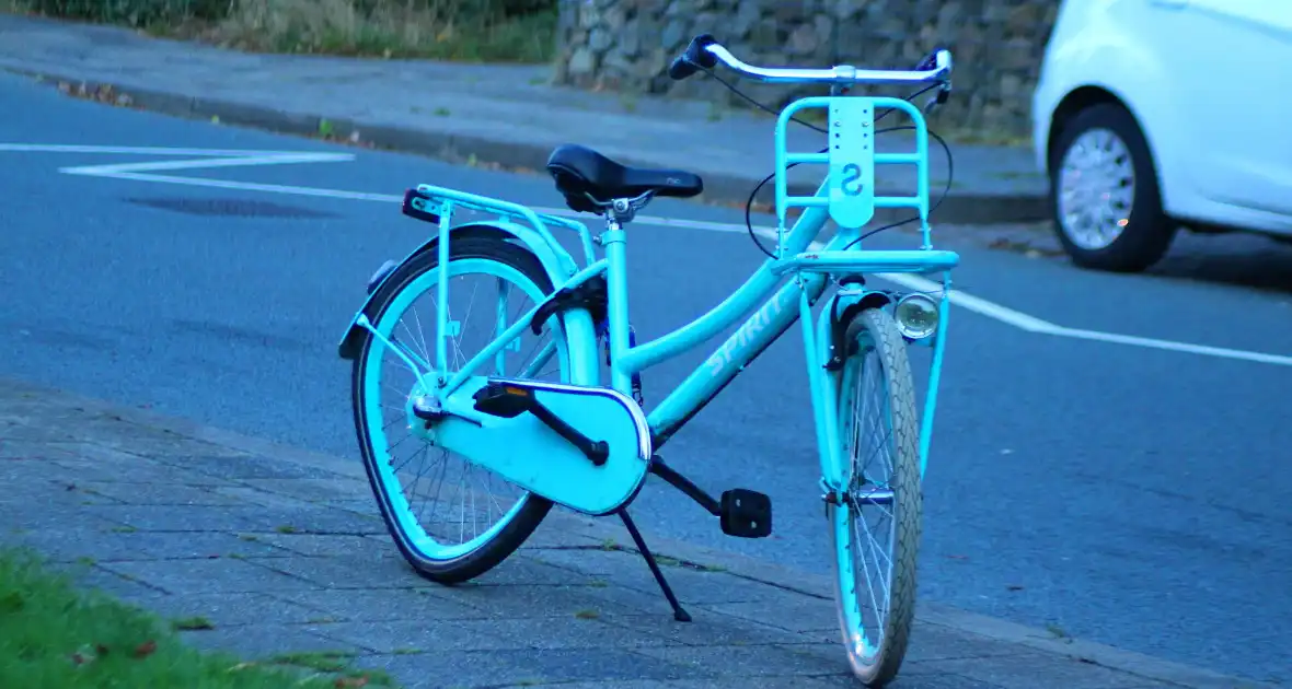 Fietsend kind gewond bij botsing met auto - Foto 6