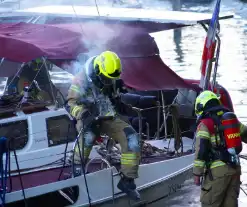 Brandweer ingezet door rookontwikkeling op plezierjacht